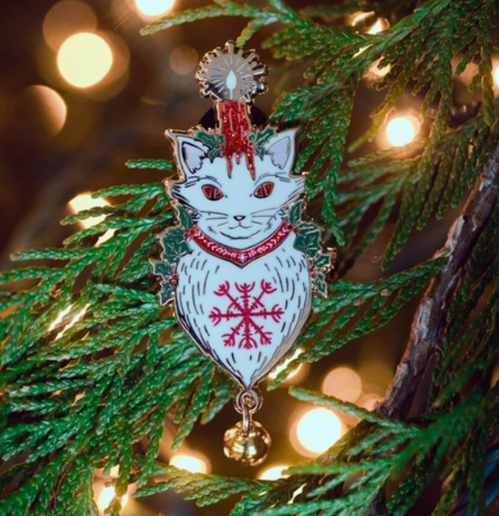 Yule Cat - Enamel Pin