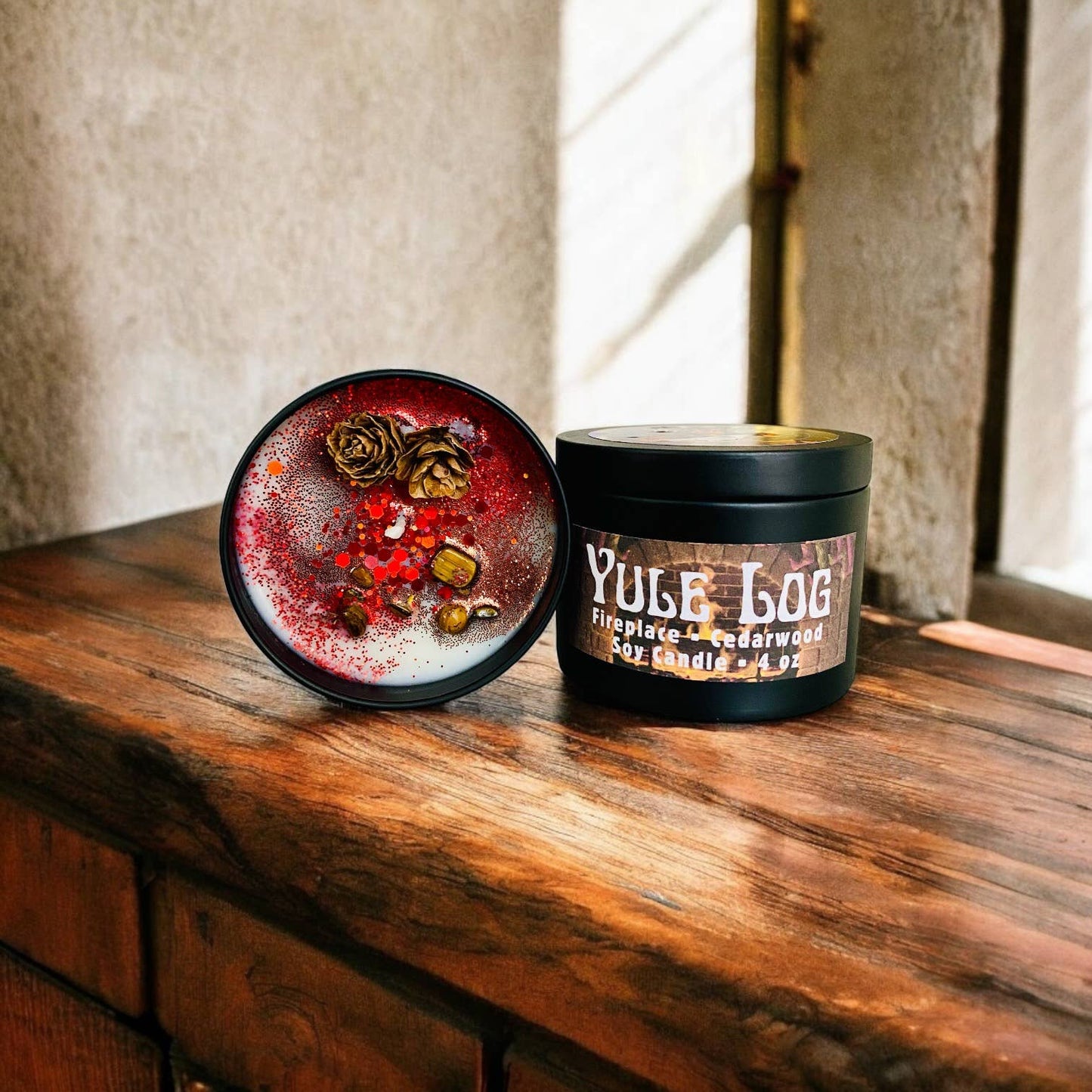 Yule Log Candle - Fireplace & Cedarwood Scent
